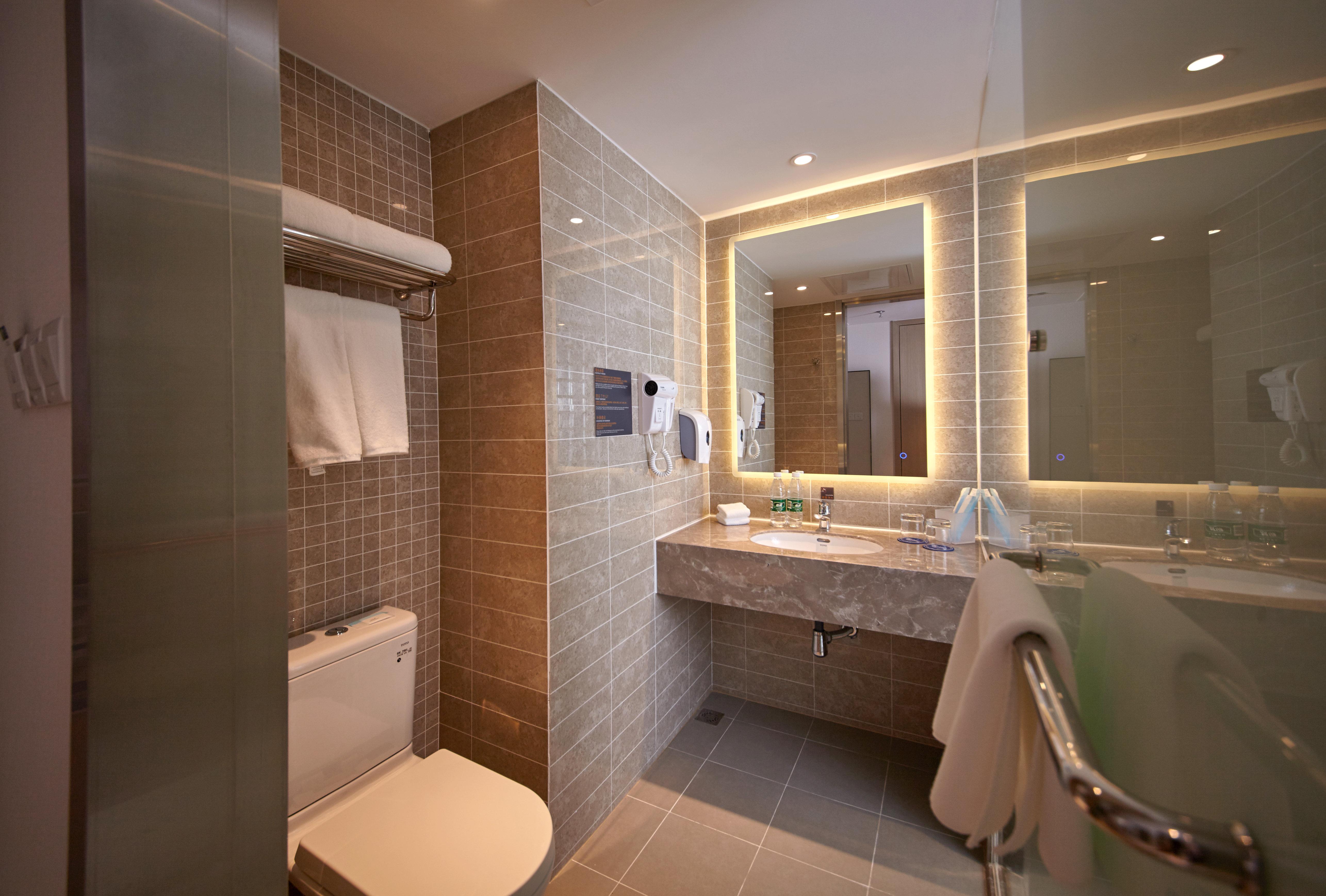 Holiday Inn Express Shenyang Tawan, An Ihg Hotel Zewnętrze zdjęcie