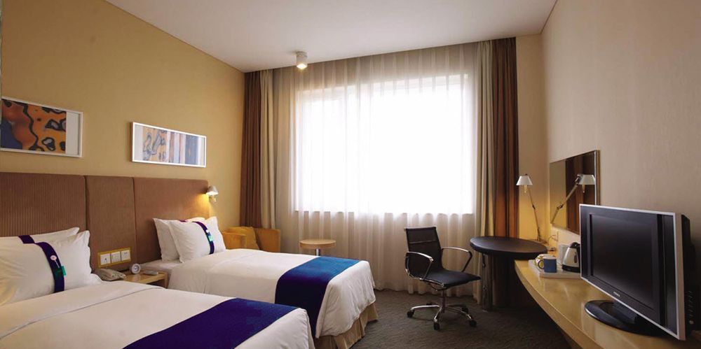 Holiday Inn Express Shenyang Tawan, An Ihg Hotel Zewnętrze zdjęcie